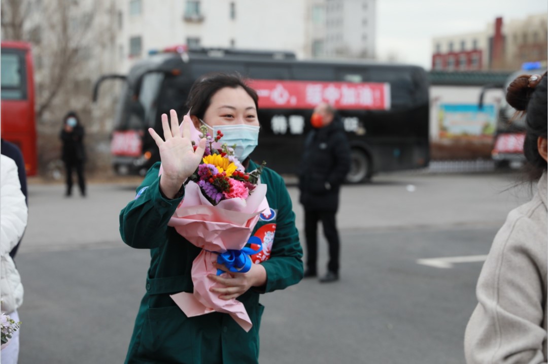 春暖花開，英雄歸來！葫蘆島市第二人民醫(yī)院支援綏中醫(yī)療隊凱旋而歸~(圖9)
