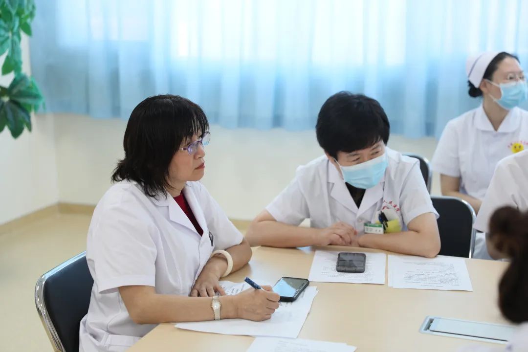 全省首家！中國醫(yī)科大學(xué)附屬第一醫(yī)院專家來“查房”，家門口享國內(nèi)優(yōu)質(zhì)醫(yī)療資源！(圖3)