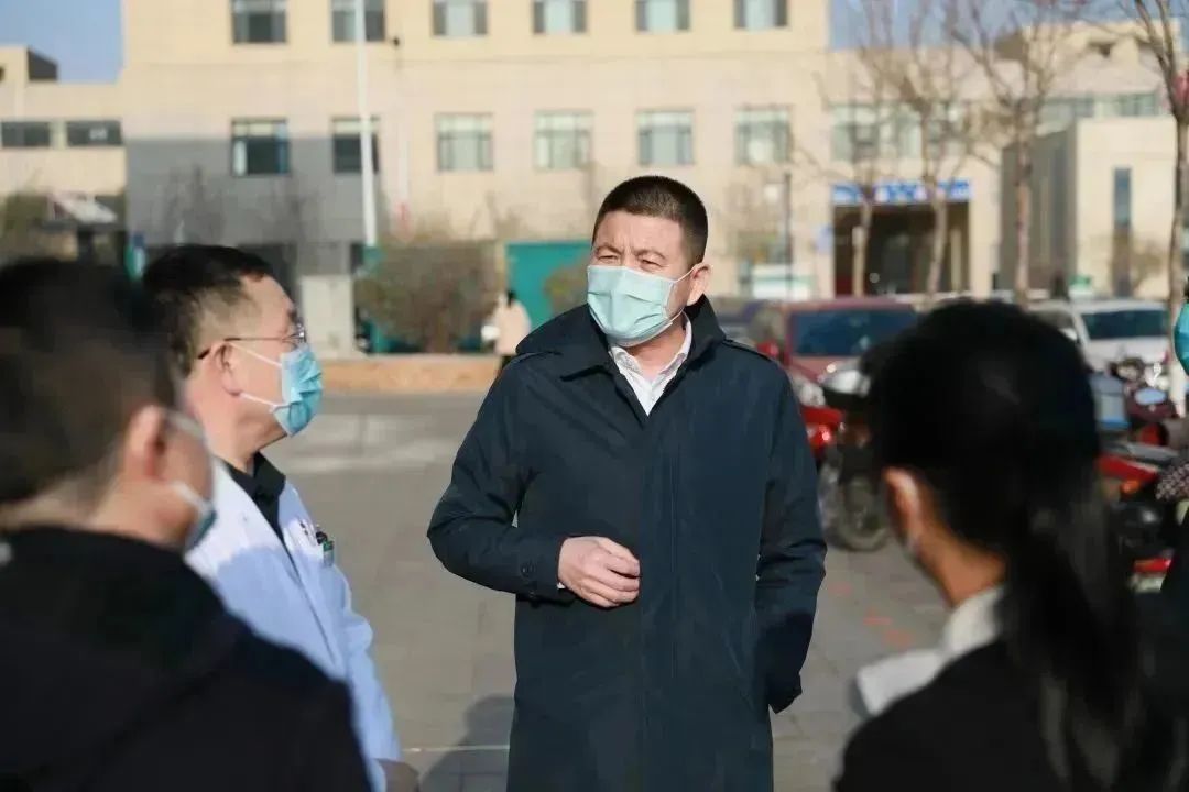 龍港區(qū)人大、區(qū)政府領(lǐng)導(dǎo)一行視察調(diào)研龍港國(guó)際醫(yī)療健康產(chǎn)業(yè)園(圖1)